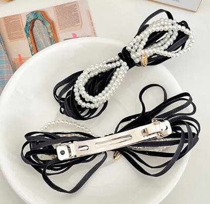 「シックを束ねて」ヘアクリップ
