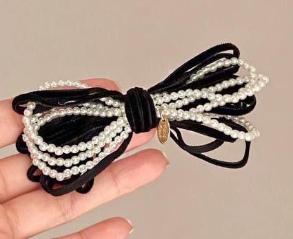 「シックを束ねて」ヘアクリップ