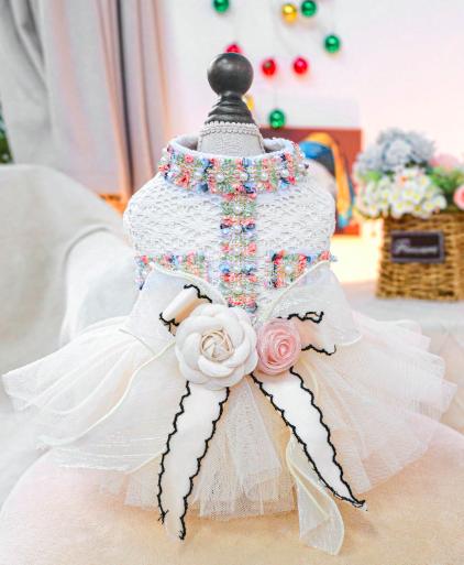 レースチュールフワフワドレス、真珠の花のリボンデコレーション、エレガントなプリンセススタイル